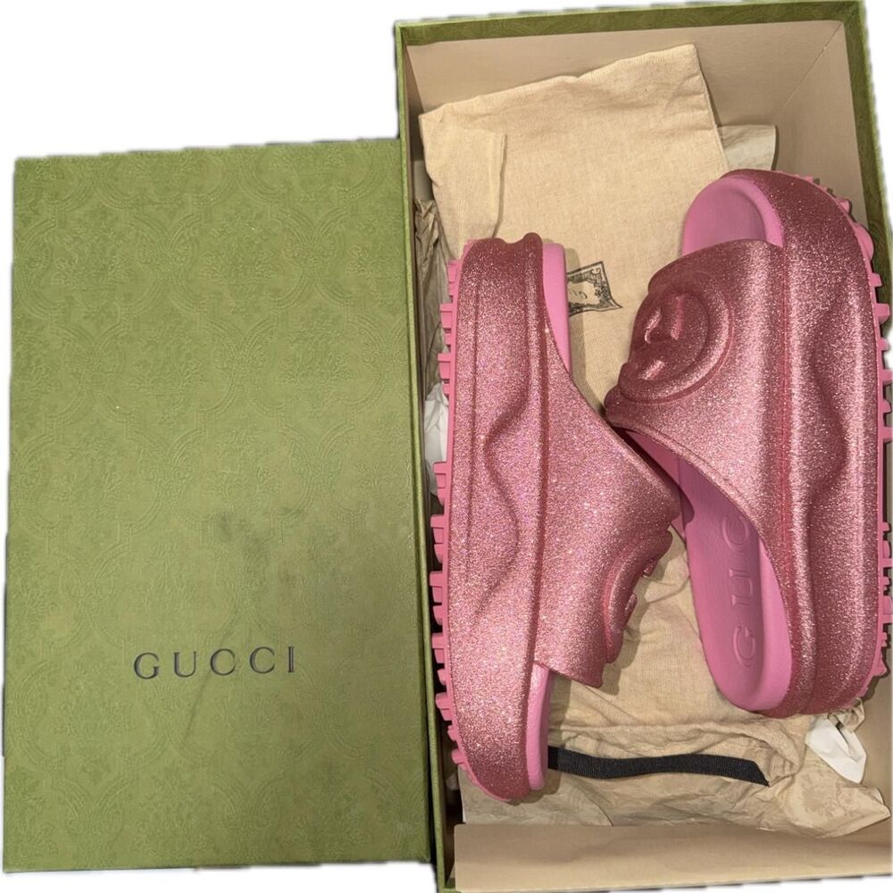 Gucci Authentic Women's Pink Sandals
